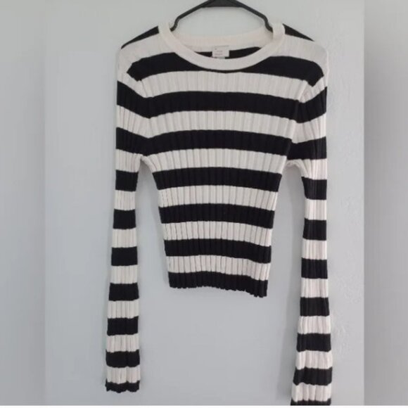 a new day Sweaters - A New Day Striped Ribbed Sweater NWT Black & White